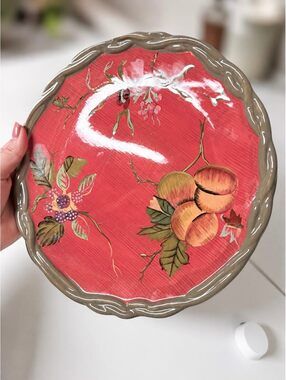 Set of 4 Tracy Octavia Hill Collection Dinner Plates  Peach and Floral Design